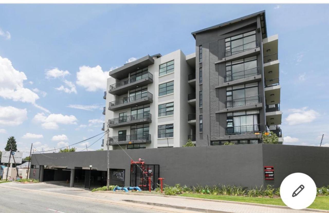 Lilly S Penthouse D Point Backup Power Apartment Johannesburg Exterior photo